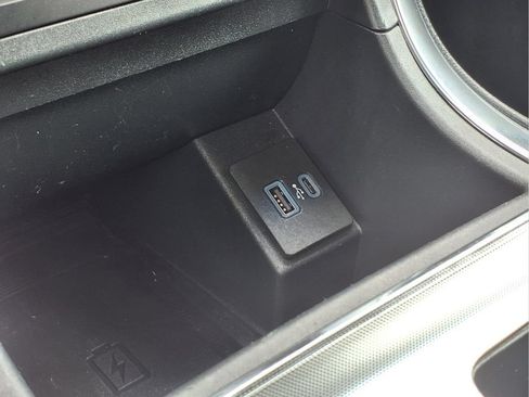 Used 2024 Ford Edge Titanium AWD/4WD image 9