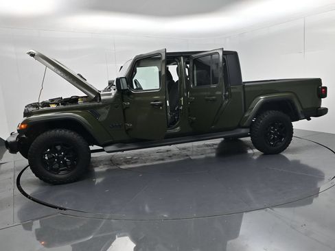 Used 2021 Jeep Gladiator Sport AWD/4WD image 58