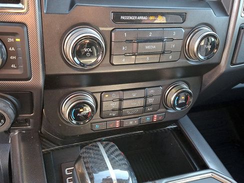 Certified 2019 Ford F150 Raptor w/ Equipment Group 802A Luxury image 15