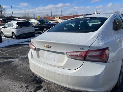 Used 2022 Chevrolet Malibu LT image 6