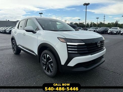 New 2025 Nissan Kicks SV image 1