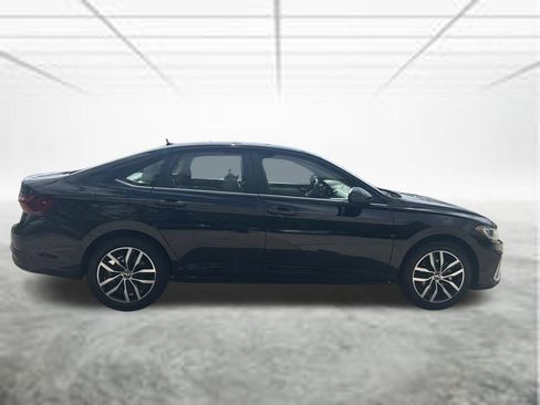 New 2026 Volkswagen Jetta SE FWD image 6