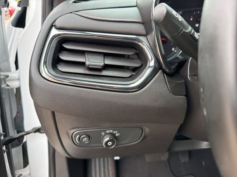 Used 2024 Chevrolet Equinox RS FWD image 29