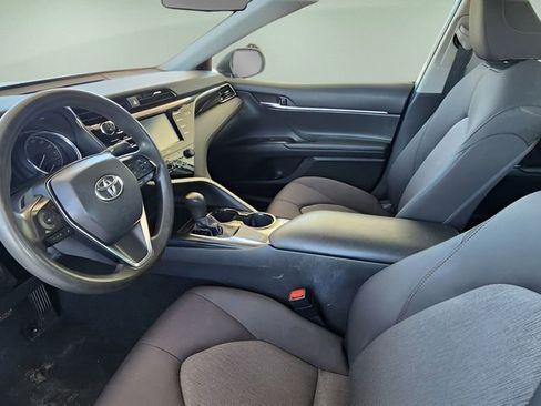 Used 2020 Toyota Camry LE image 14