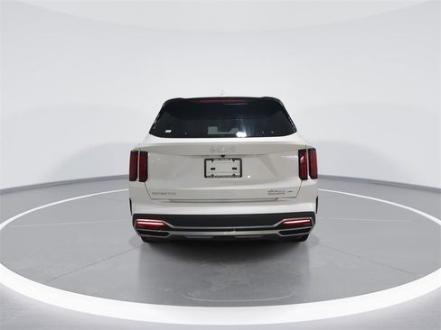 Used 2024 Kia Sorento SX Prestige image 7