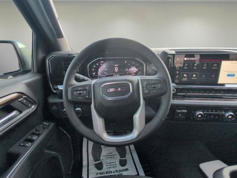 New 2025 GMC Sierra 1500 SLE w/ Preferred Package image 11