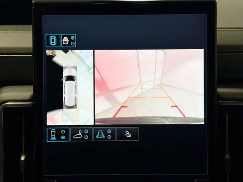 Used 2025 GMC Yukon XL Denali image 14