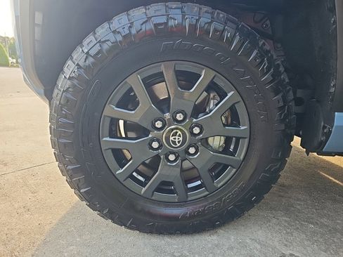 Used 2026 Toyota 4Runner SR5 AWD/4WD image 18