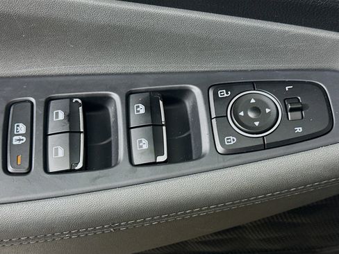 Used 2023 Hyundai Santa Fe SEL FWD image 15