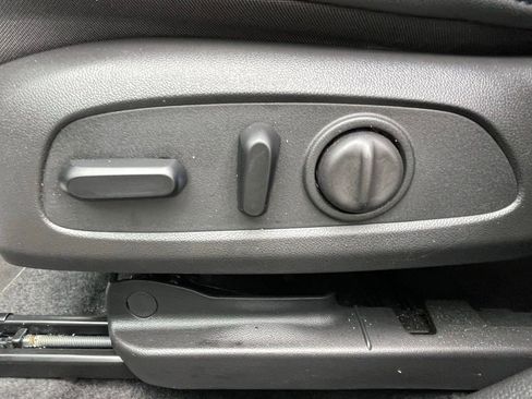 Certified 2024 Buick Envista Sport Touring w/ Convenience I Package FWD image 27