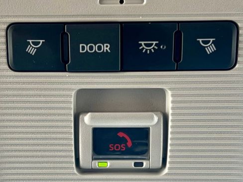 Used 2024 Toyota RAV4 XLE image 29