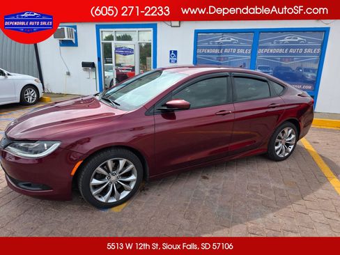 Used 2016 Chrysler 200 S w/ Navigation & Sound Group I AWD/4WD image 1