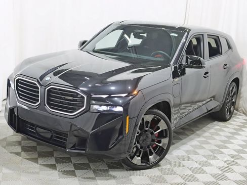 Used 2023 BMW XM AWD/4WD image 4
