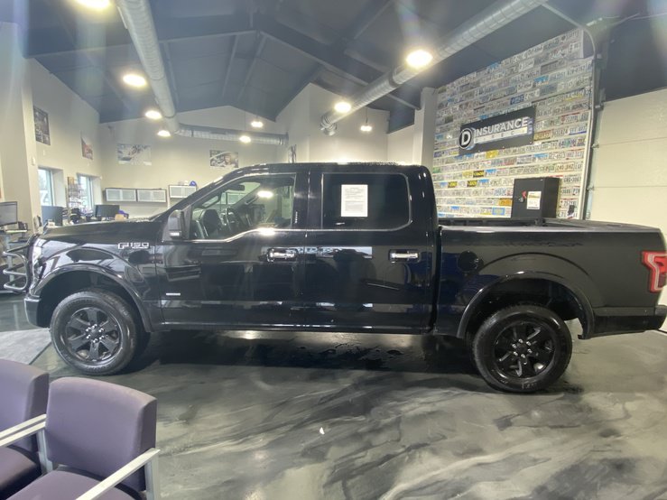 Used 2016 Ford F150 Platinum w/ Equipment Group 701A Luxury AWD/4WD image 5