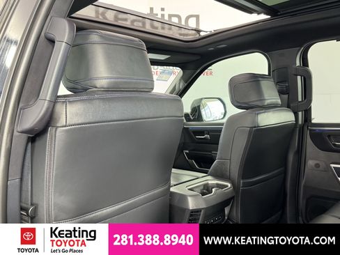 Used 2023 Toyota Tundra Platinum AWD/4WD image 16