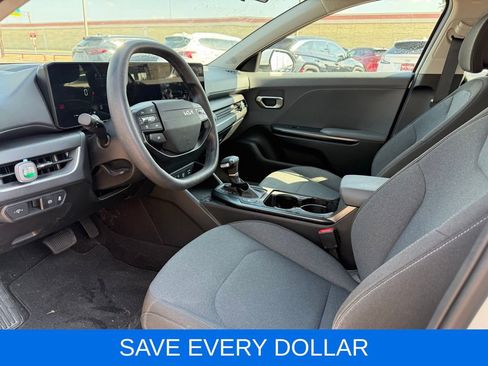 Used 2025 Kia K4 FWD image 10