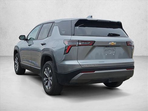 Used 2025 Chevrolet Equinox LT image 8