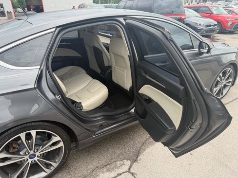Used 2017 Ford Fusion Titanium FWD image 13