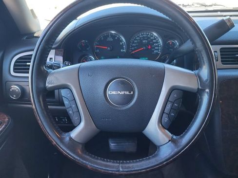 Used 2014 GMC Yukon Denali AWD/4WD image 14