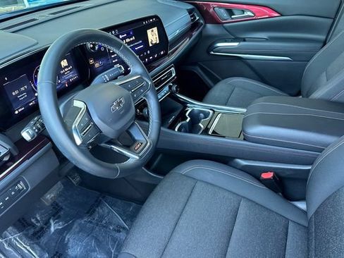 Used 2024 Chevrolet Traverse Z71 w/ LPO, Cargo Package AWD/4WD image 10