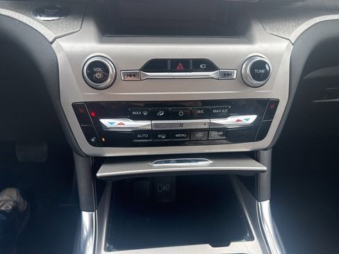 Used 2022 Ford Explorer Timberline image 17