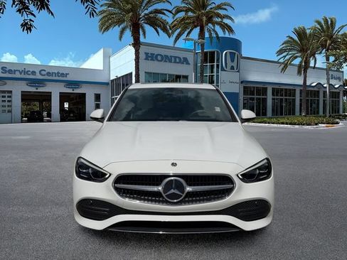 Used 2023 Mercedes-Benz C 300 4MATIC Sedan image 3