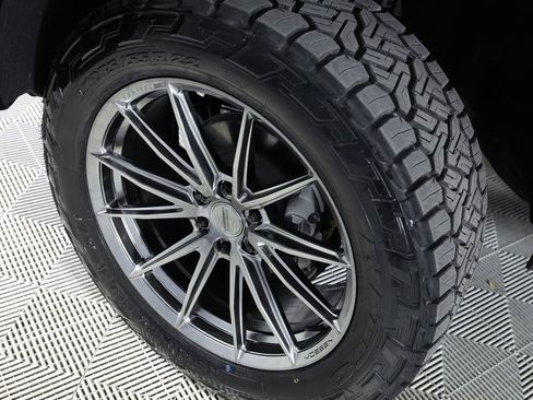 Used 2026 Chevrolet Tahoe Z71 w/ Comfort Package image 47