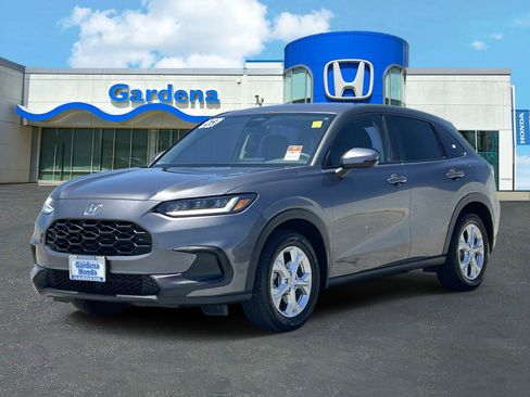 Certified 2025 Honda HR-V LX image 3