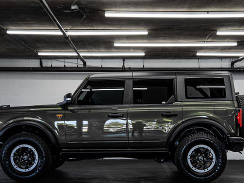 Used 2022 Ford Bronco Badlands AWD/4WD image 2