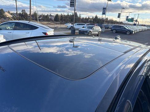 New 2026 Volvo XC60 B5 Plus w/ Protection Package Premier image 26