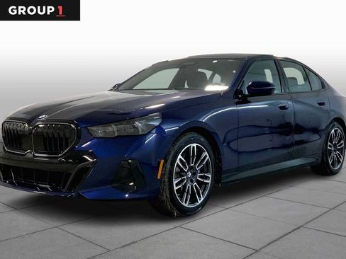 New 2026 BMW 540i xDrive 540i xDrive w/ Executive Package image 1