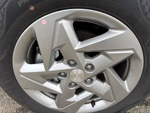 New 2026 Hyundai Kona SE image 6