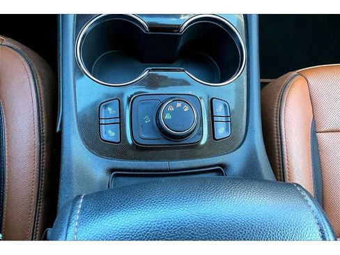 Used 2020 GMC Acadia AT4 image 14