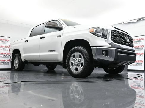 Used 2021 Toyota Tundra SR5 w/ SR5 Upgrade Package AWD/4WD image 35