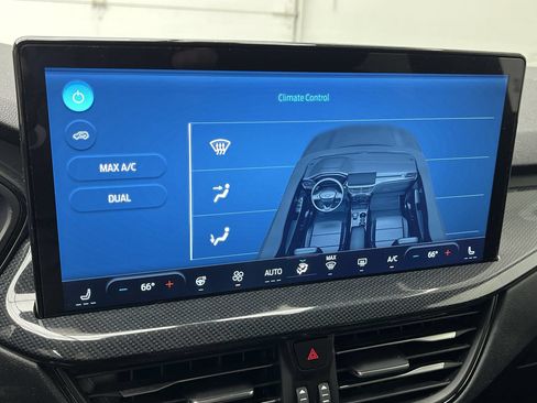 Certified 2025 Ford Escape ST-Line w/ Tech Pack #1 AWD/4WD image 20