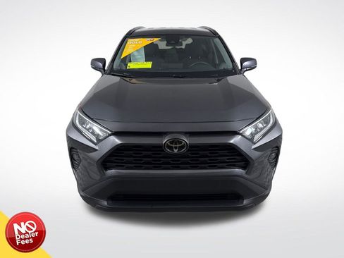 Used 2021 Toyota RAV4 XLE FWD image 9