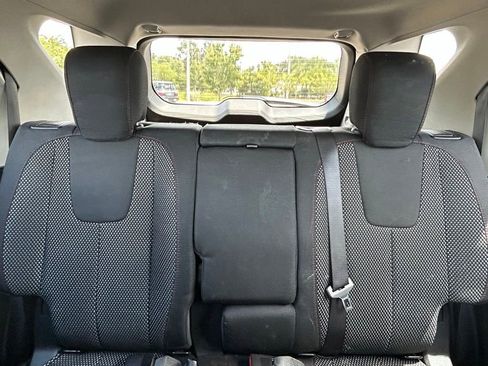 Used 2016 Chevrolet Equinox LS FWD image 14