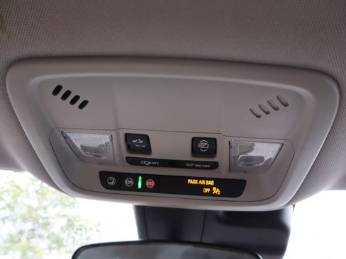 Used 2024 Chevrolet Malibu LT FWD image 30
