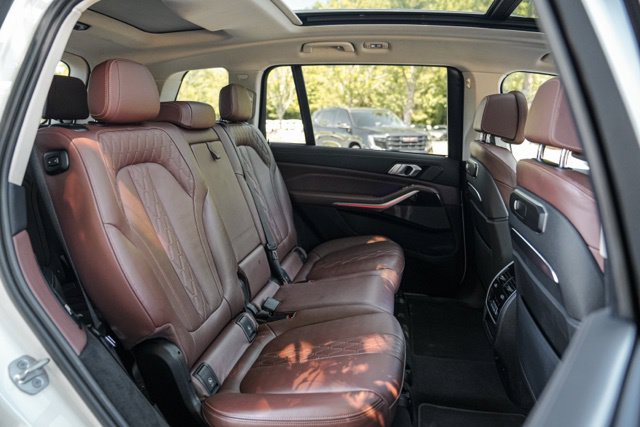 Used 2023 BMW X7 xDrive40i AWD/4WD image 51