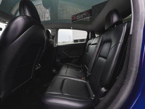 Used 2024 Tesla Model Y Long Range image 29