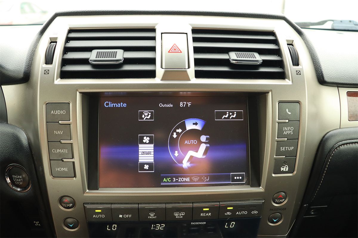 Used 2014 Lexus GX 460 Luxury AWD/4WD image 38