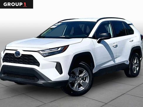 Used 2024 Toyota RAV4 LE AWD/4WD image 1