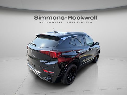 Used 2025 Buick Encore GX Sport Touring image 5