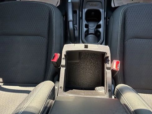 Used 2021 Jeep Wrangler Unlimited Sport AWD/4WD image 34