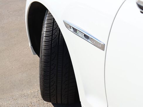 Used 2018 Jaguar XJ R-Sport image 57