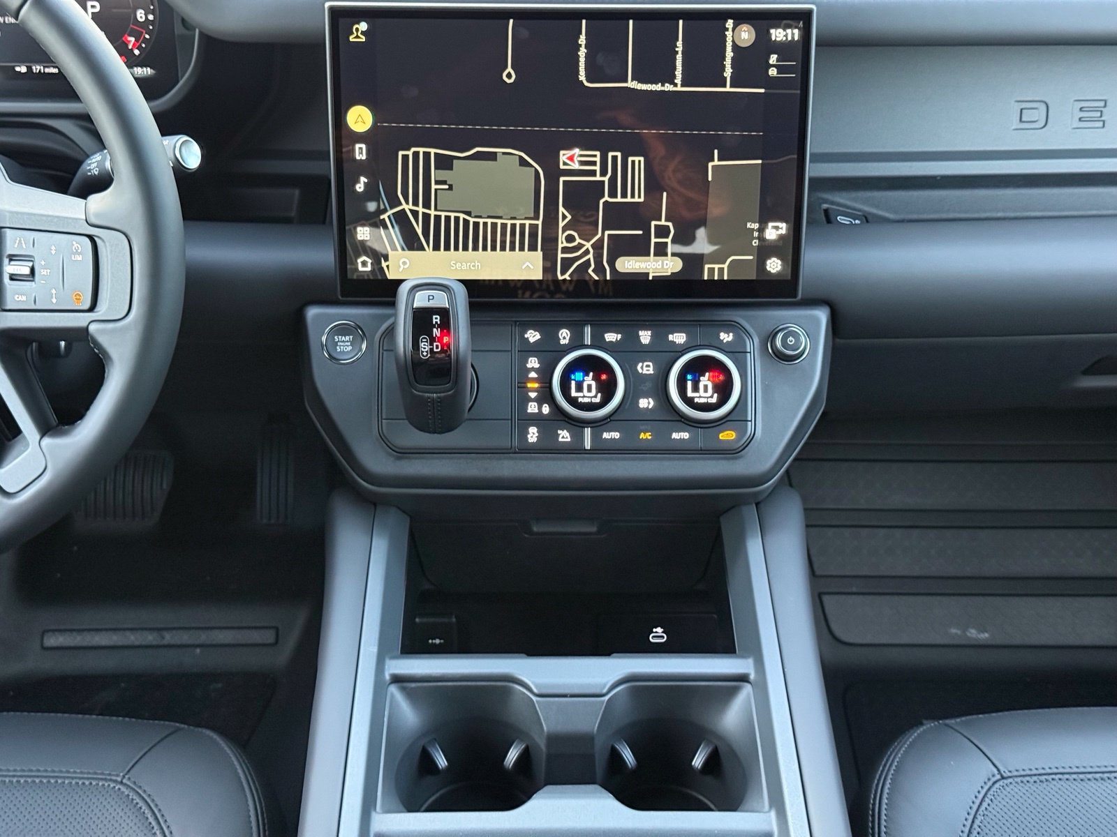 New 2026 Land Rover Defender 110 X-Dynamic SE AWD/4WD image 22