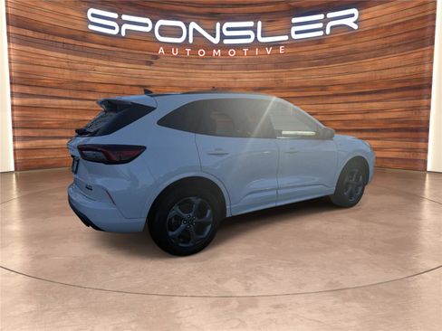 Used 2023 Ford Escape ST-Line w/ Tech Pack #1 image 8