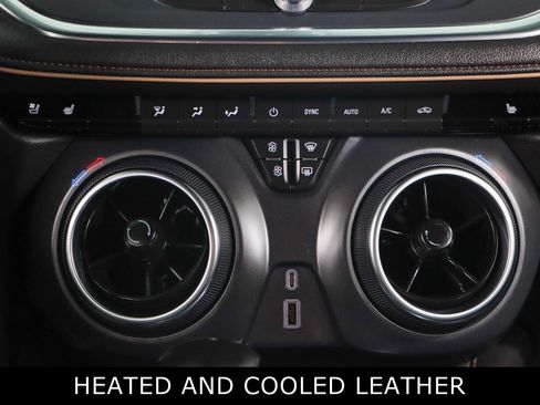 Used 2022 Chevrolet Blazer Premier w/ Enhanced Convenience Package FWD image 20