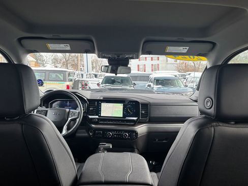 Used 2024 Chevrolet Silverado 1500 LT Trail Boss w/ Convenience Package II image 24