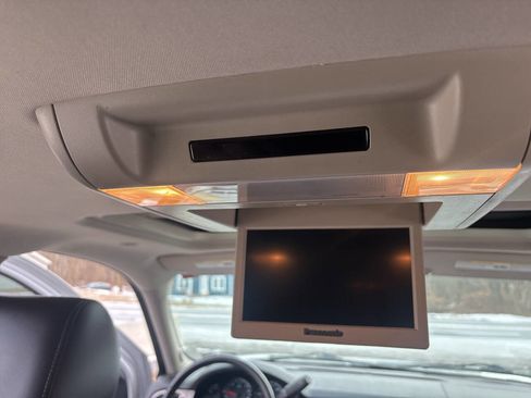 Used 2010 Chevrolet Tahoe LT w/ Luxury Package image 31